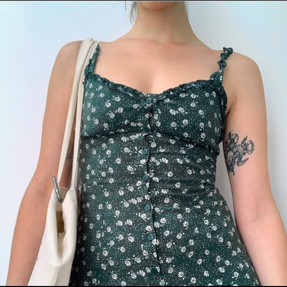 UO Floral Ruffle Button Romper - Picture 3 of 4